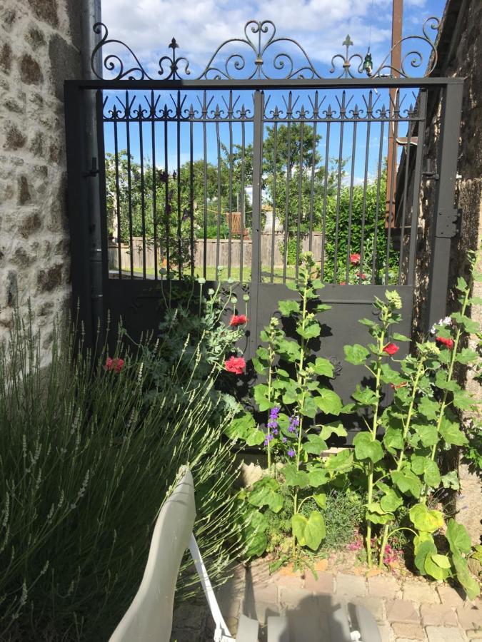 Shenmen Bed & Breakfast Beaune d'Allier Екстериор снимка