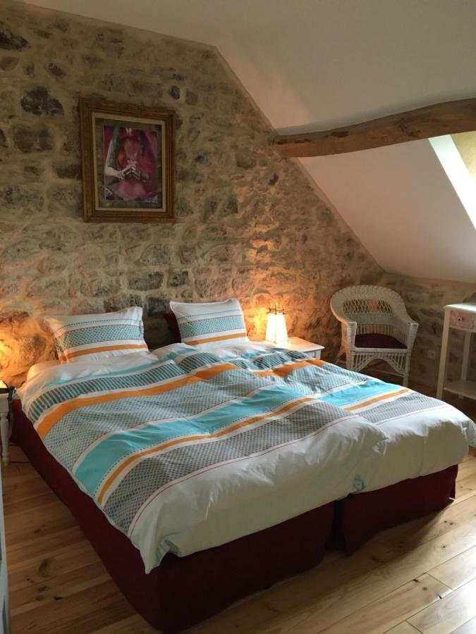Shenmen Bed & Breakfast Beaune d'Allier Екстериор снимка